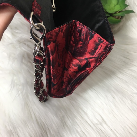 WHBM Black Red Rose Floral Wristlet Clutch EUC - Picture 7 of 8